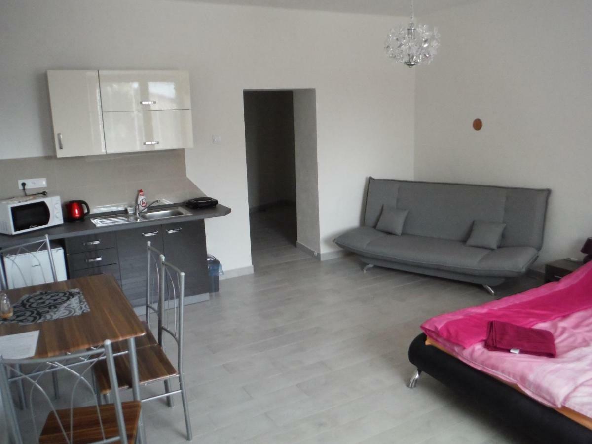 Apartman Silver Zadiel ภายนอก รูปภาพ