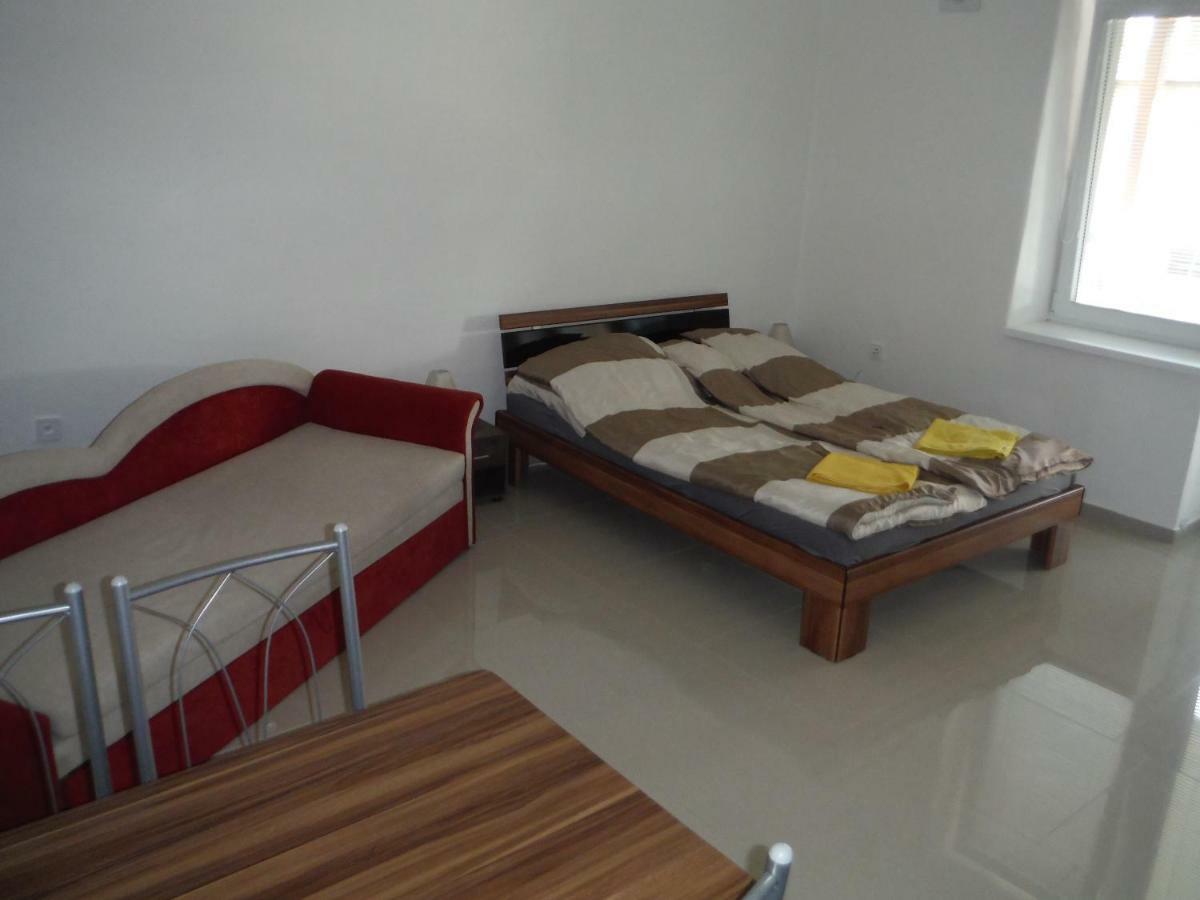 Apartman Silver Zadiel ภายนอก รูปภาพ